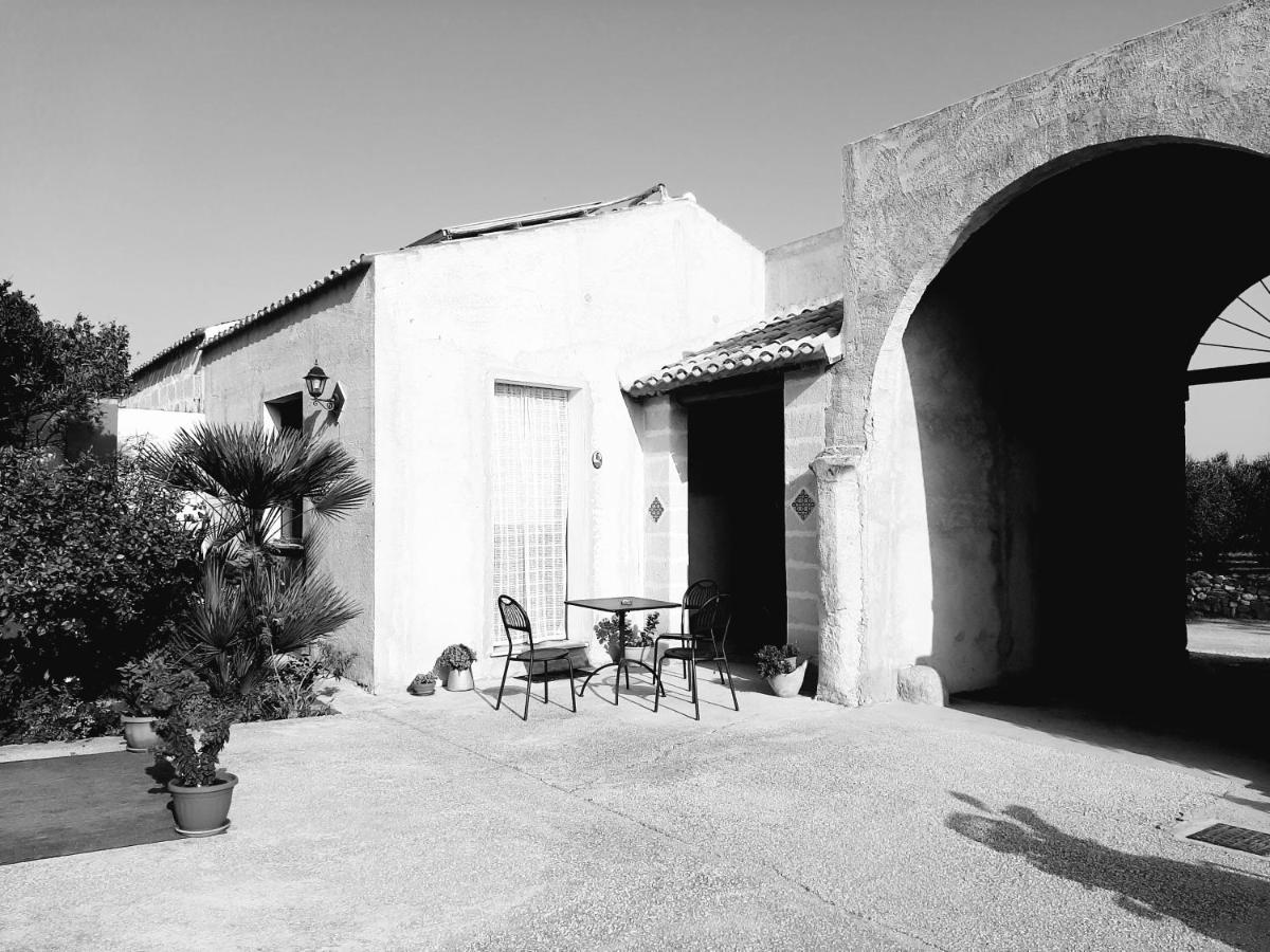 Baglio Bellavista Acomodação com café da manhã Torre Nubia Exterior foto